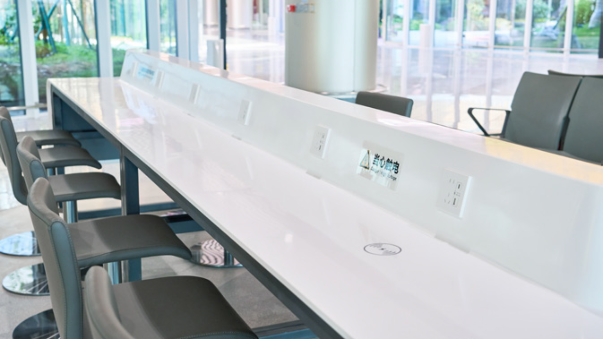 Lada do pracy i ładowania - obrazek 3